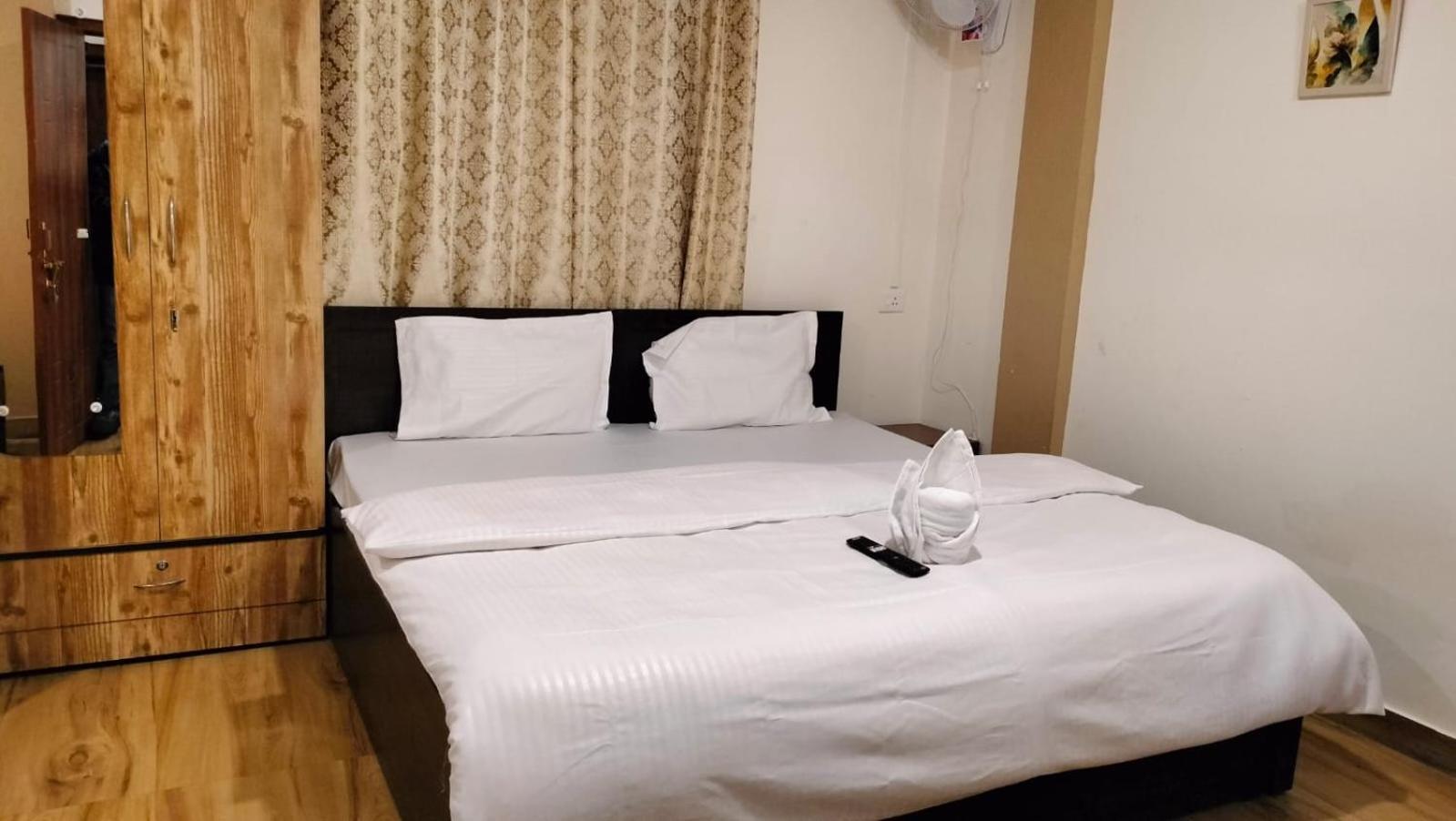 Aroma Inn Shillong Exterior foto