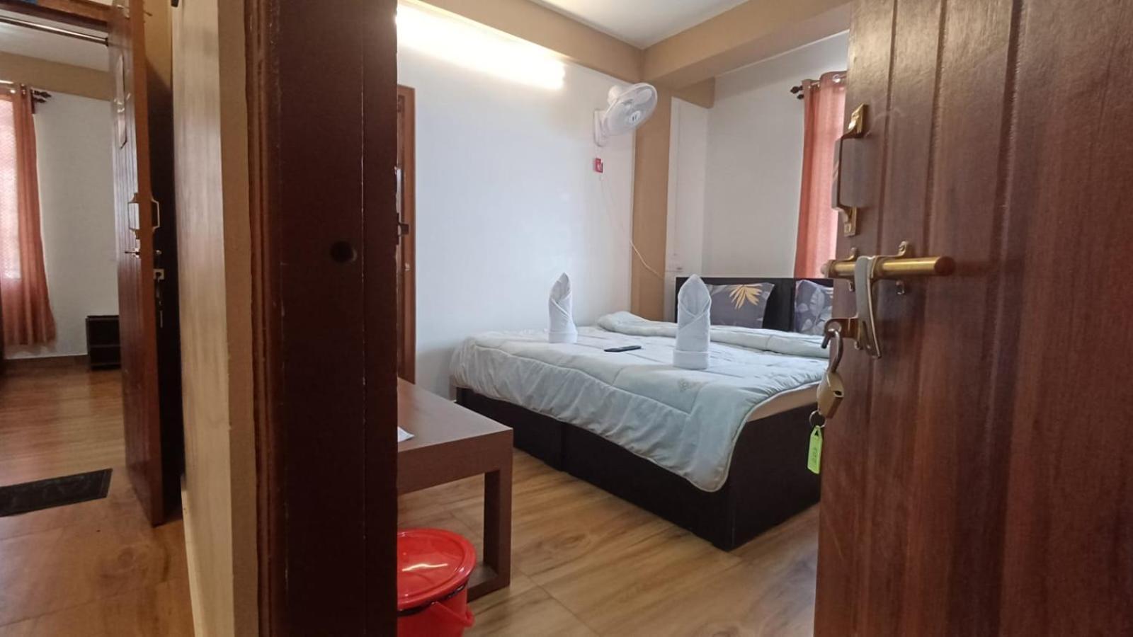 Aroma Inn Shillong Exterior foto