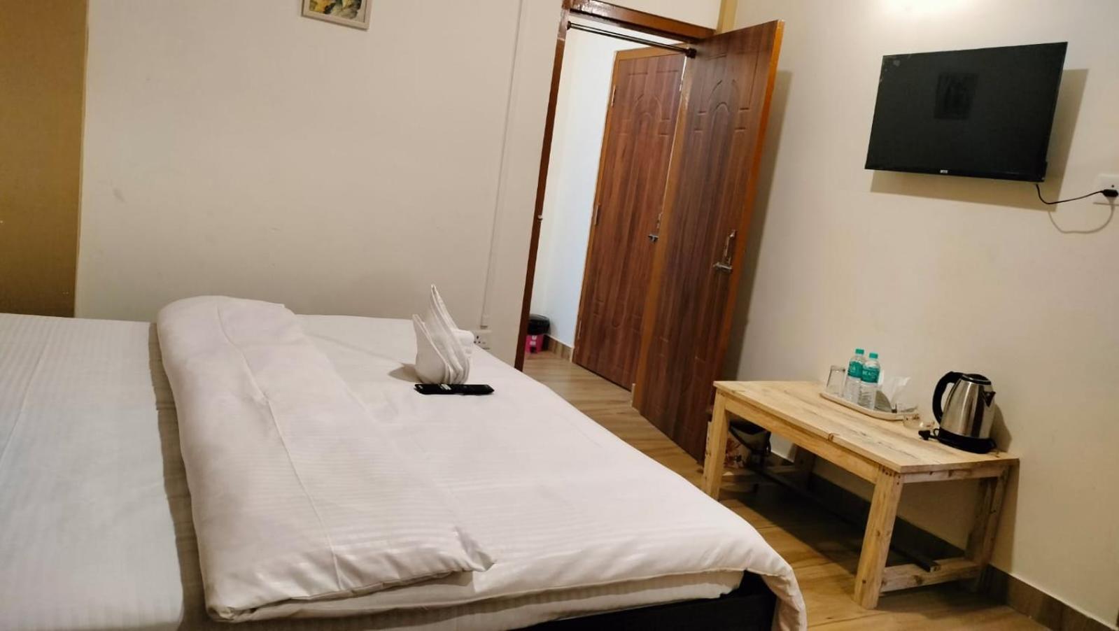 Aroma Inn Shillong Exterior foto